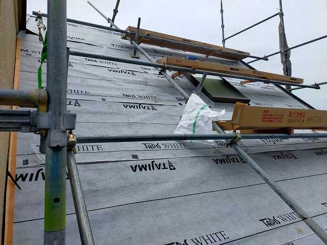 大屋根の防水紙施工